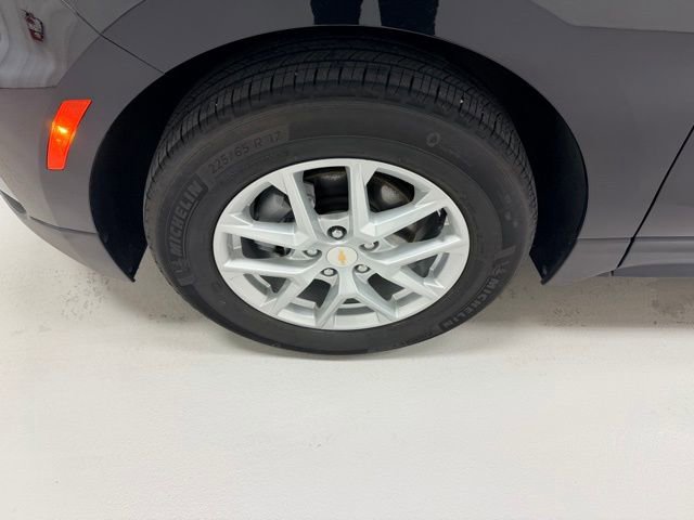 Used 2024 Chevrolet Equinox LT w/ LPO, Floor Liner Package FWD image 17