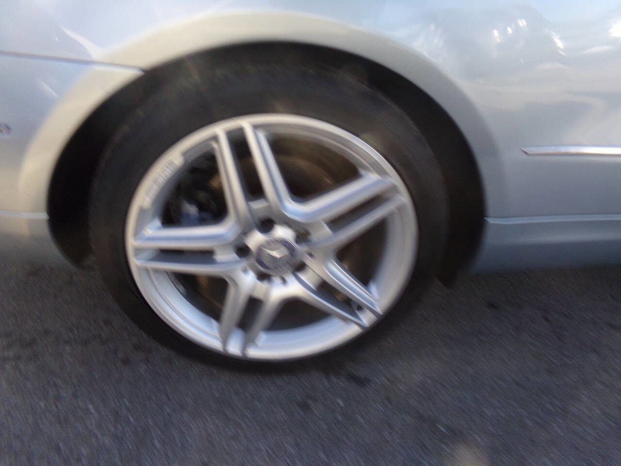 Used 2013 Mercedes-Benz E 350 E 350 2dr Convertible w/ Premium 2 Pkg image 21