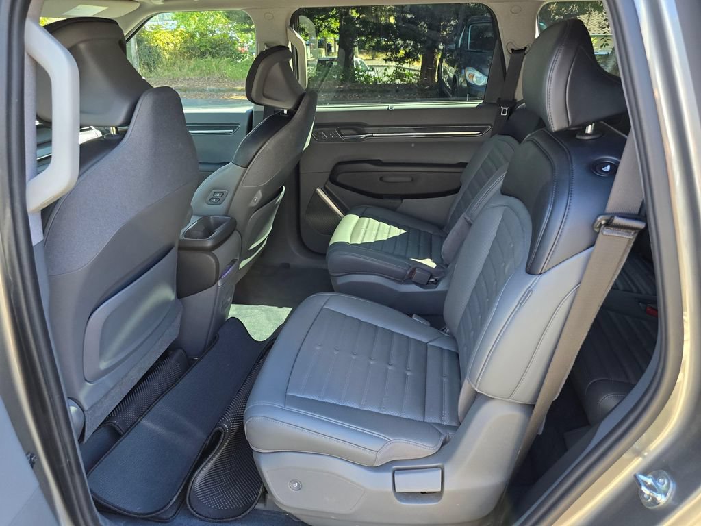 Certified 2024 Kia EV9 Land AWD/4WD image 17