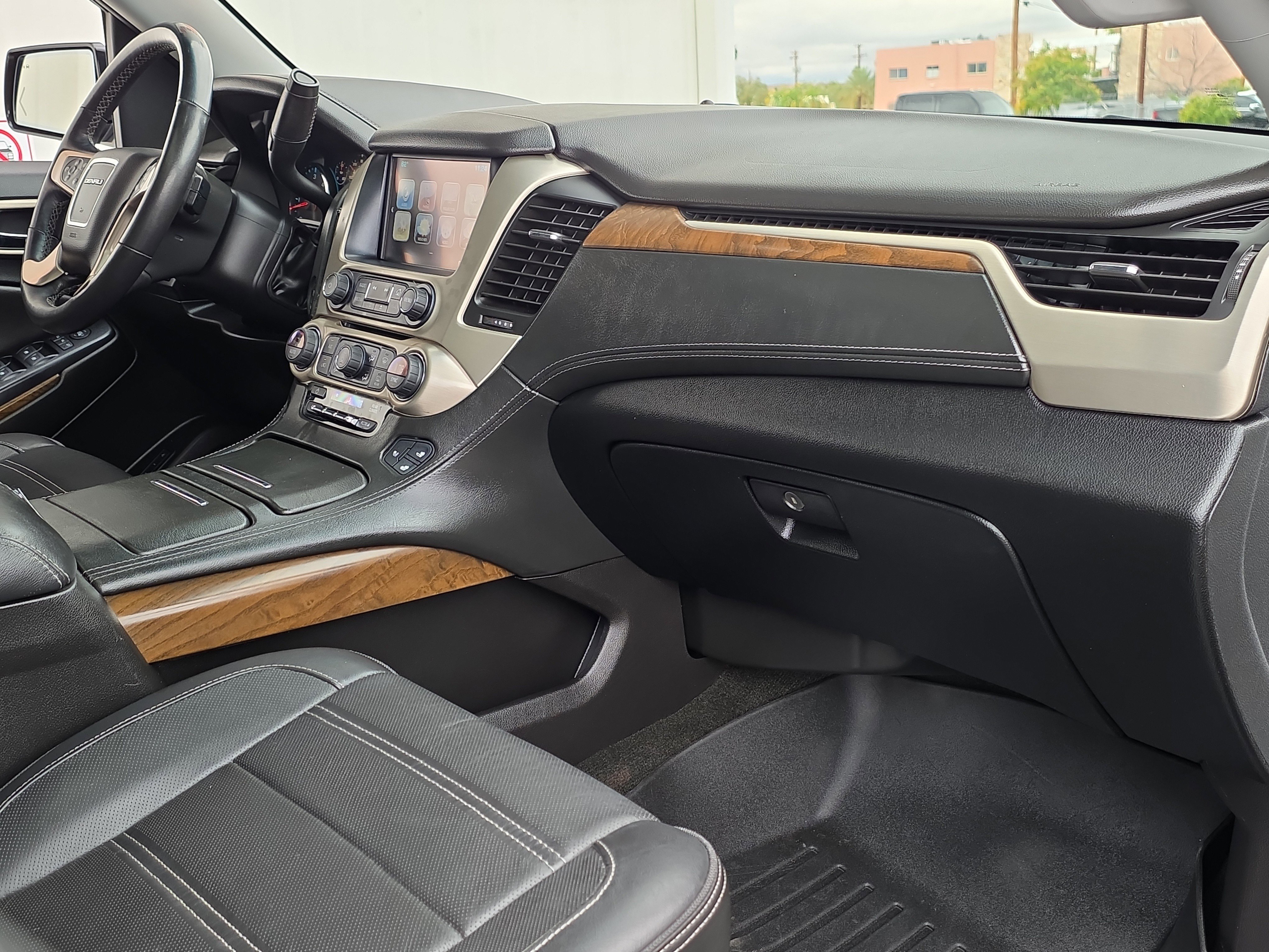 Used 2018 GMC Yukon Denali w/ Open Road Package image 41