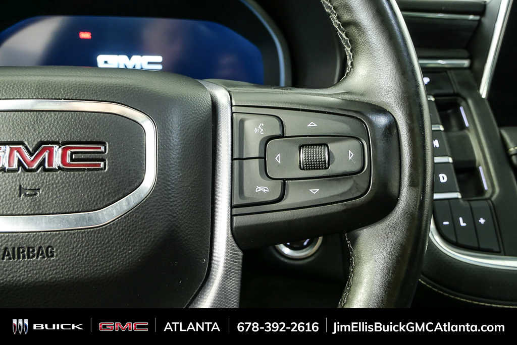 Used 2023 GMC Yukon XL SLT w/ SLT Premium Package image 12