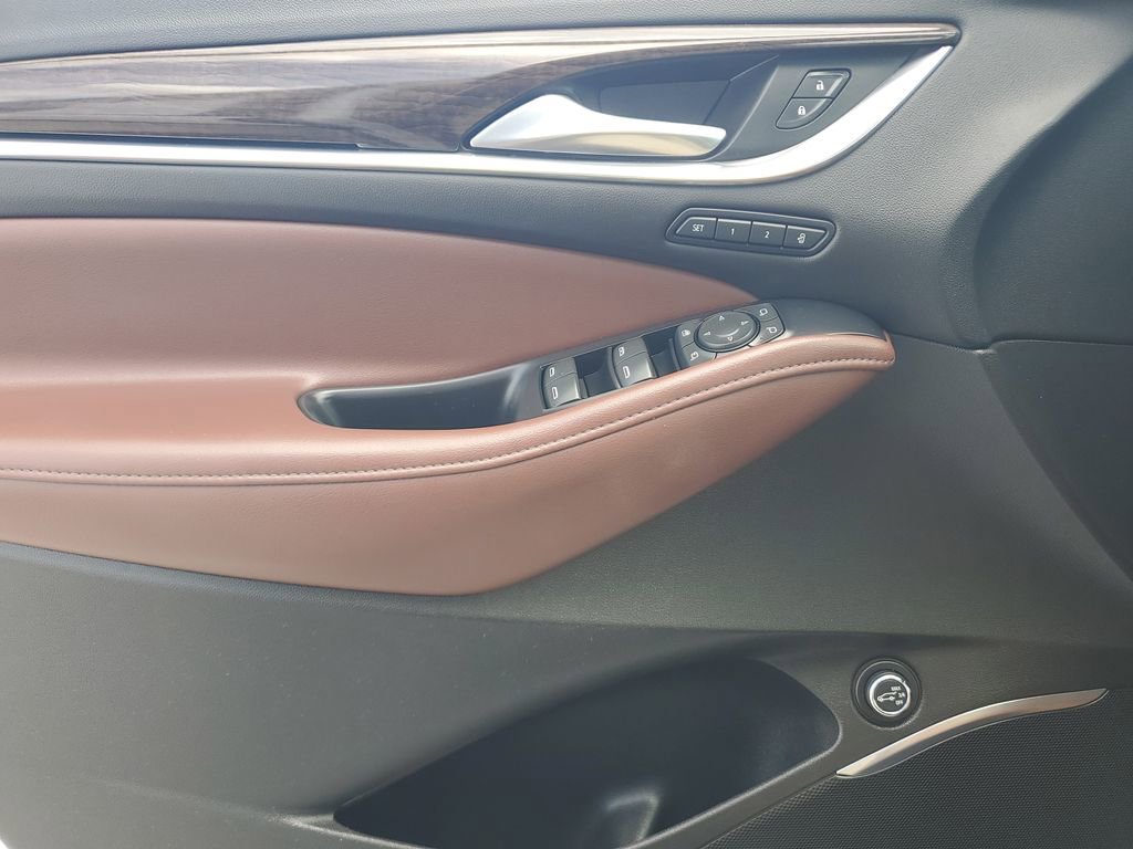 Used 2021 Buick Enclave Avenir w/ Trailering Package, 5000 lbs. AWD/4WD image 19
