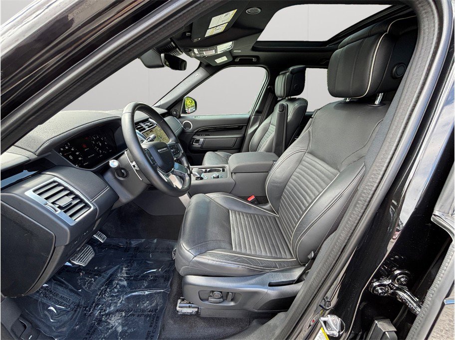 Used 2021 Land Rover Discovery HSE R-Dynamic image 2