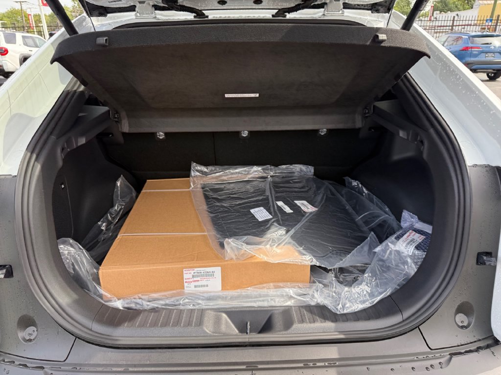 New 2026 Toyota C-HR AWD/4WD image 23