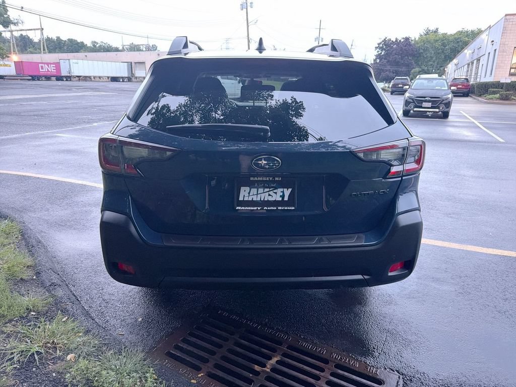 Certified 2024 Subaru Outback Onyx Edition AWD/4WD image 7