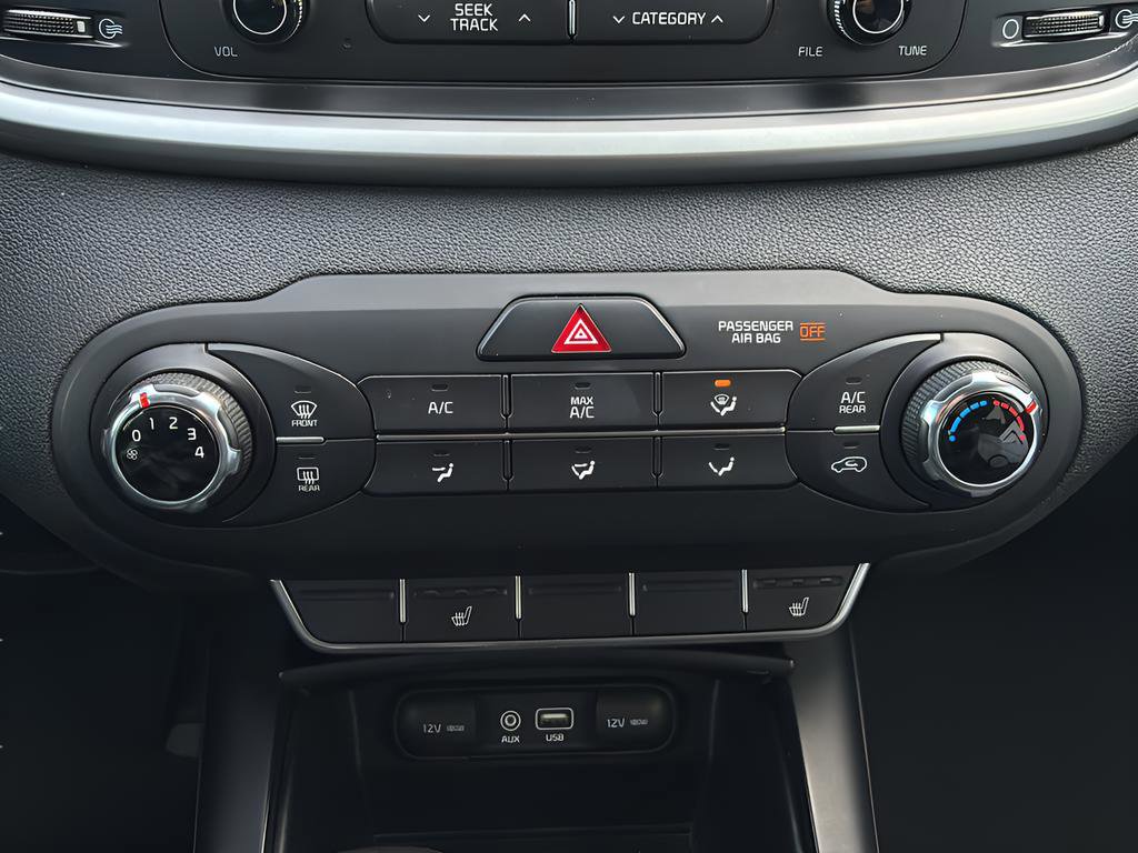 Used 2016 Kia Sorento LX w/ LX Convenience Package AWD/4WD image 22