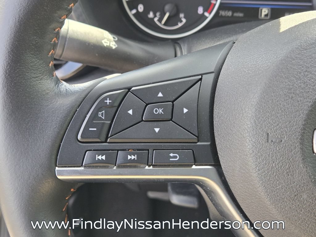Used 2025 Nissan Sentra SR w/ SR Premium Package FWD image 24