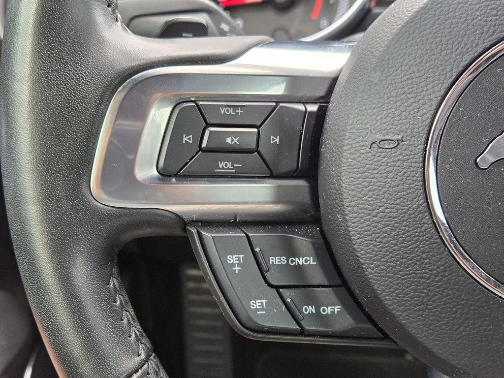 Used 2020 Ford Mustang Premium RWD image 27