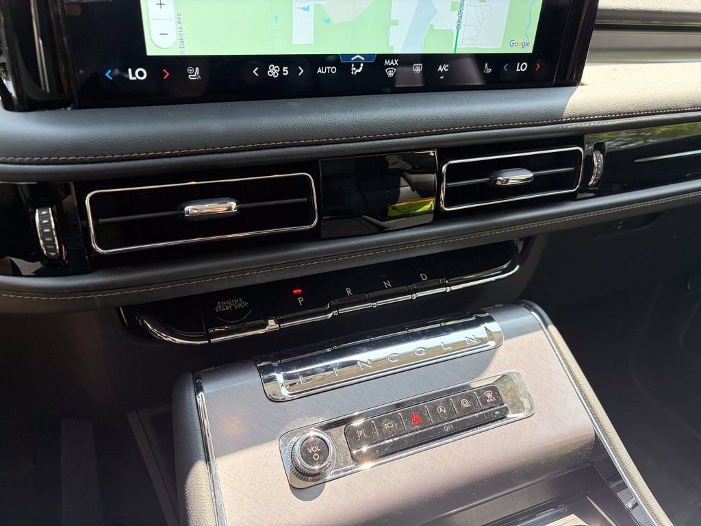 New 2026 Lincoln Aviator AWD image 34