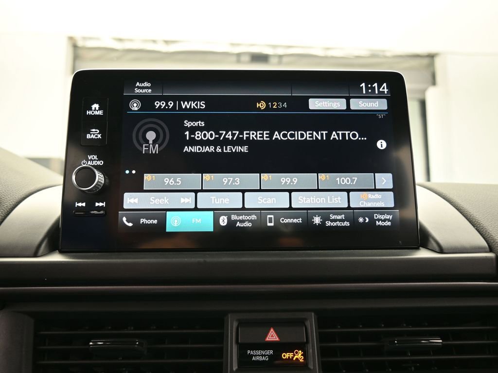 Used 2023 Honda Pilot TrailSport image 26