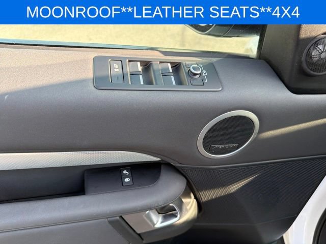 Used 2020 Land Rover Discovery Landmark AWD/4WD image 25