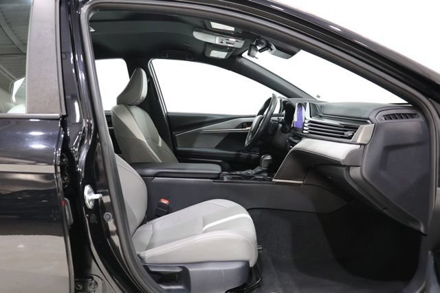 Used 2025 Toyota Camry SE FWD image 33