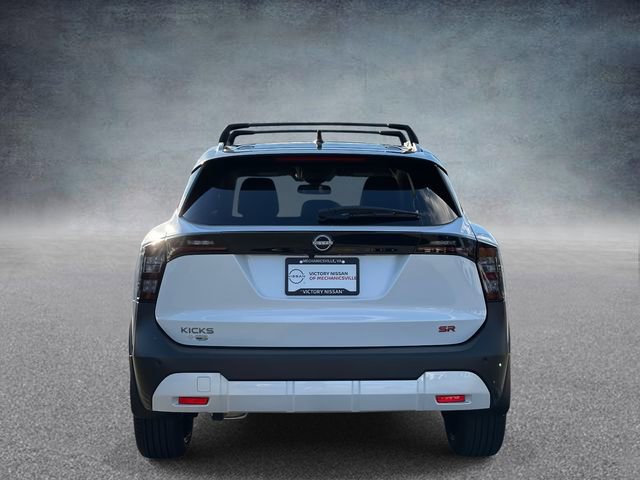 New 2026 Nissan Kicks SR image 3