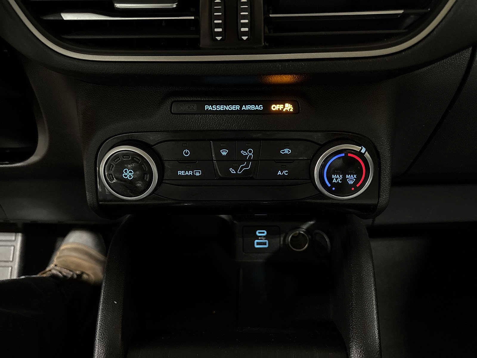 Used 2022 Ford Escape S image 19