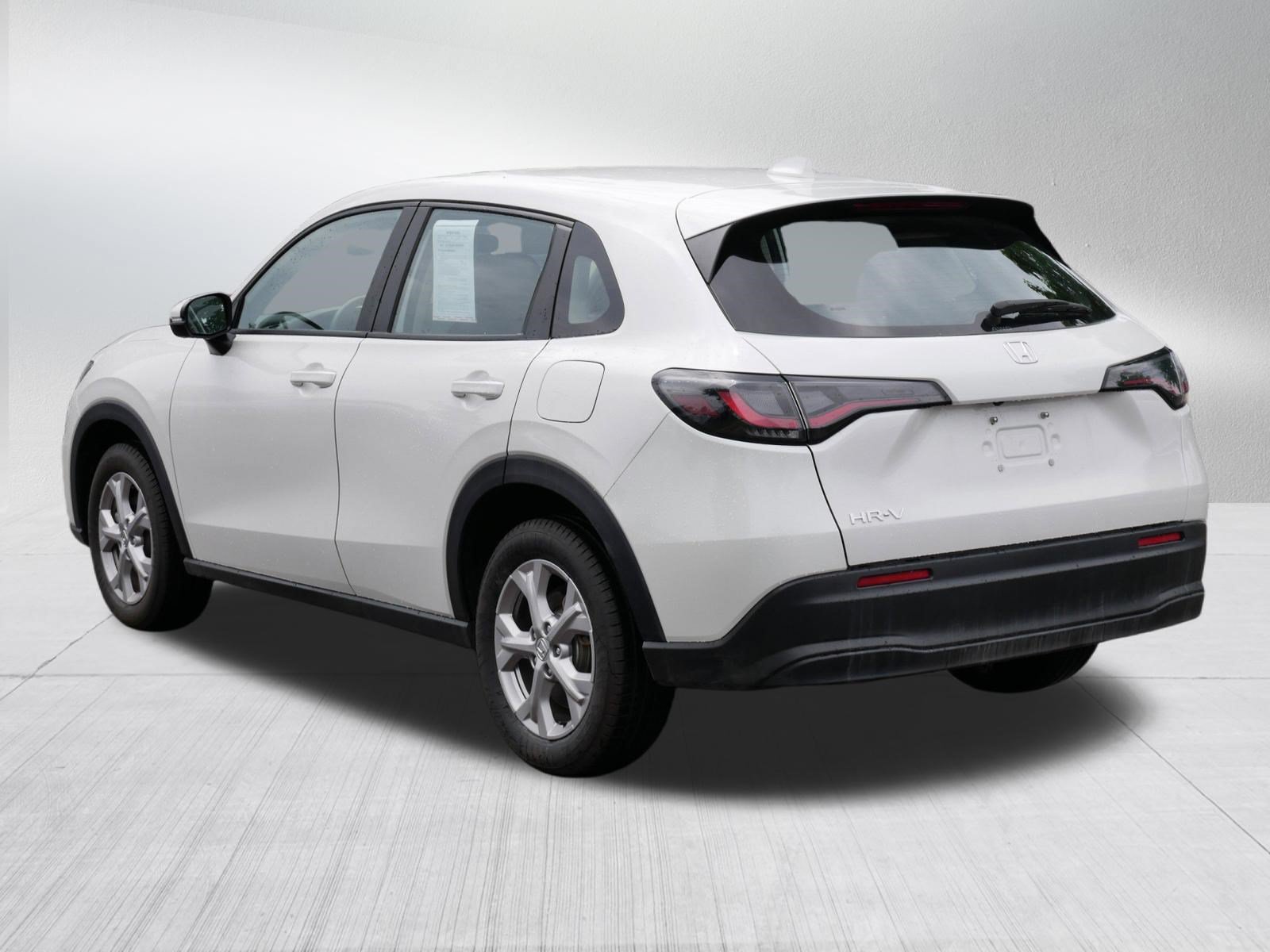 Used 2024 Honda HR-V LX image 5