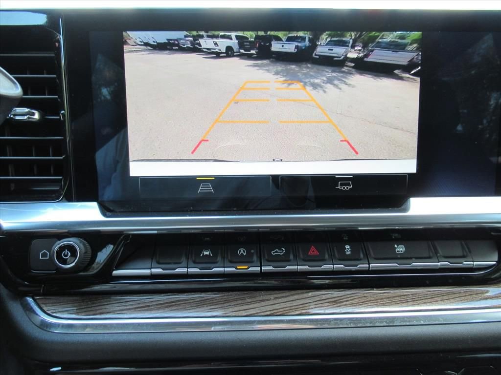 Used 2024 Chevrolet Silverado 1500 LT AWD/4WD image 25