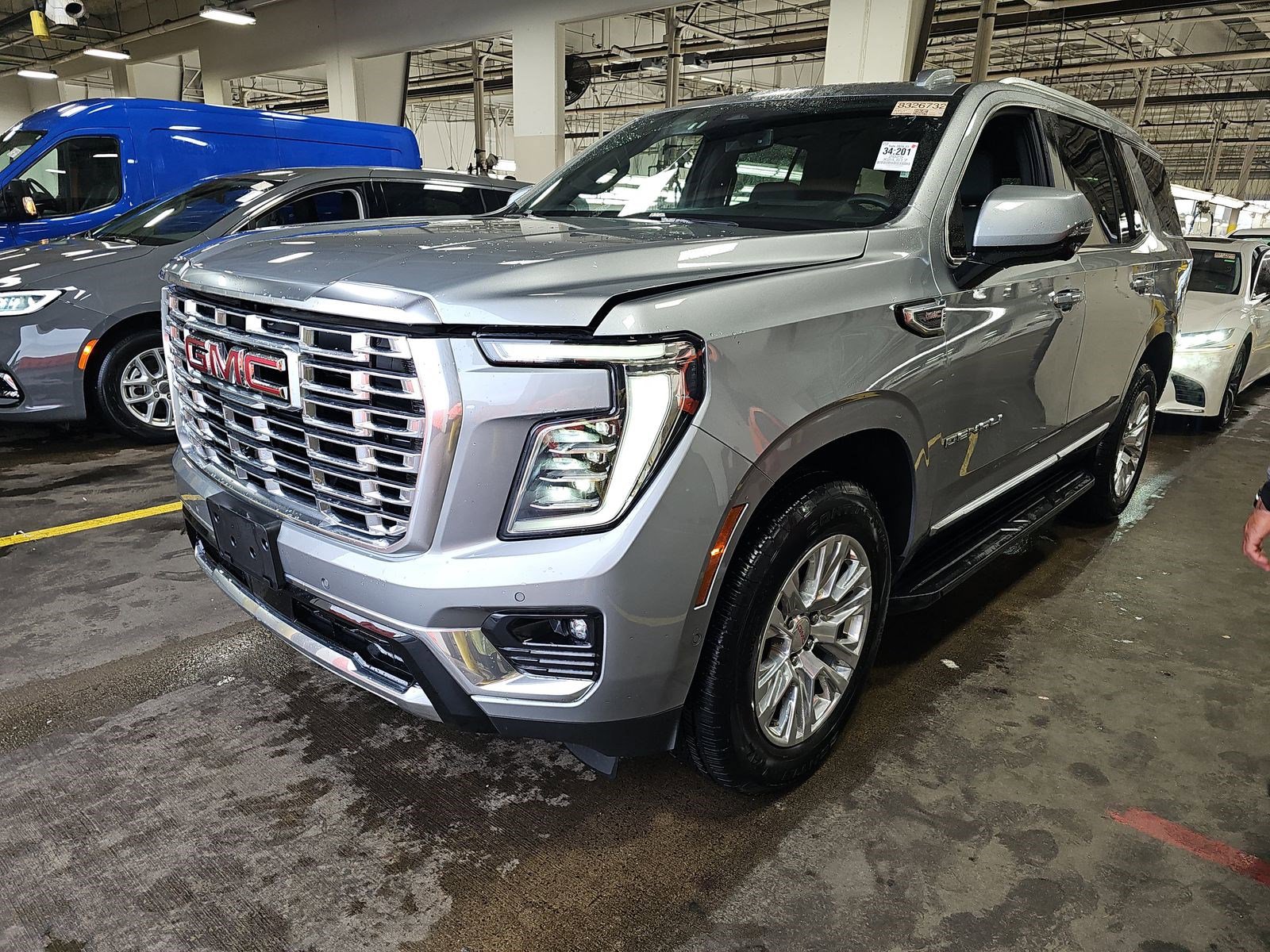 Used 2025 GMC Yukon Denali AWD/4WD image 2