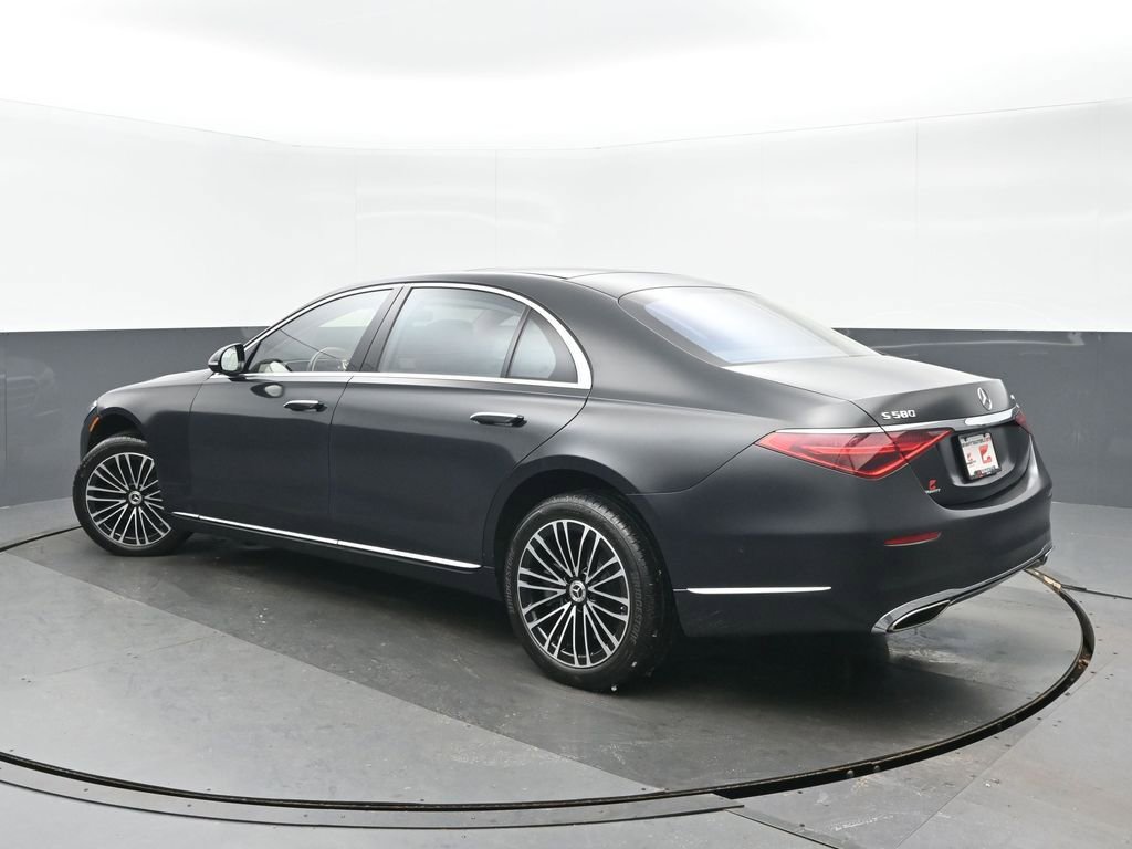 Used 2023 Mercedes-Benz S 580 4MATIC Sedan image 5