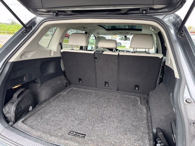 Used 2021 Volkswagen Tiguan SE w/ Panoramic Sunroof Package AWD/4WD image 18