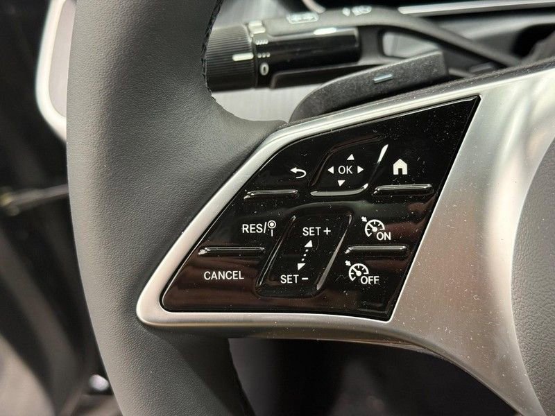 New 2026 Mercedes-Benz C 300 4MATIC Sedan image 11
