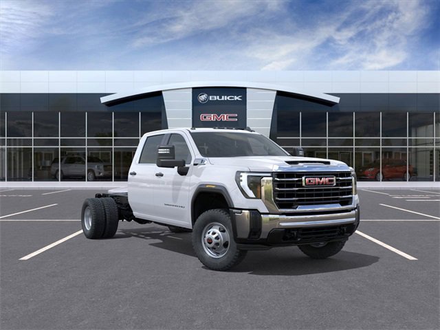 New 2025 GMC Sierra 3500 Pro w/ Convenience Package