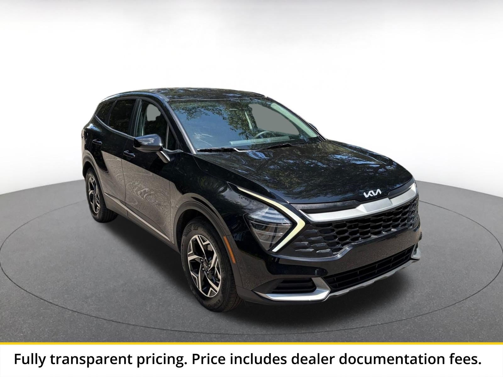 Used 2025 Kia Sportage LX FWD image 1