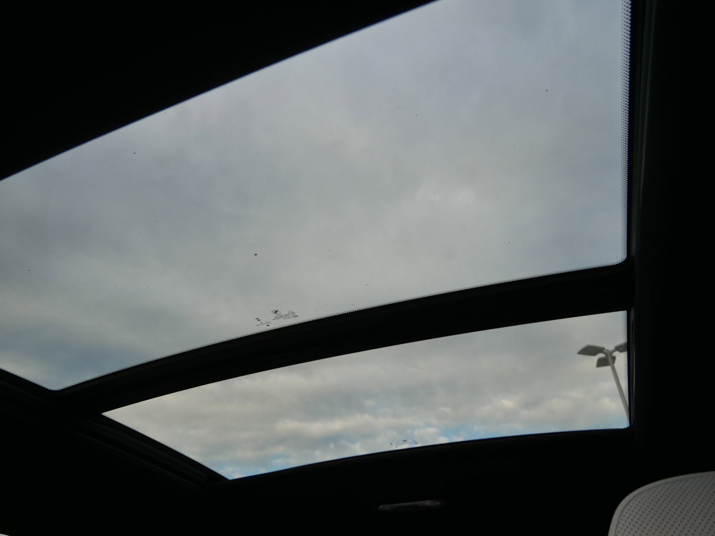 Certified 2025 BMW X6 M60i w/ Parking Assistance Package image 33