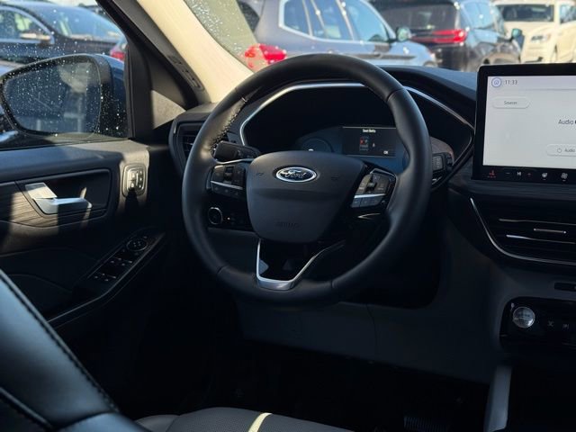 Used 2022 Ford Escape Titanium w/ Class II Trailer Tow Package image 22