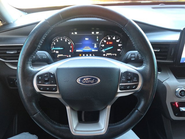 Used 2023 Ford Explorer ST-Line AWD/4WD image 39