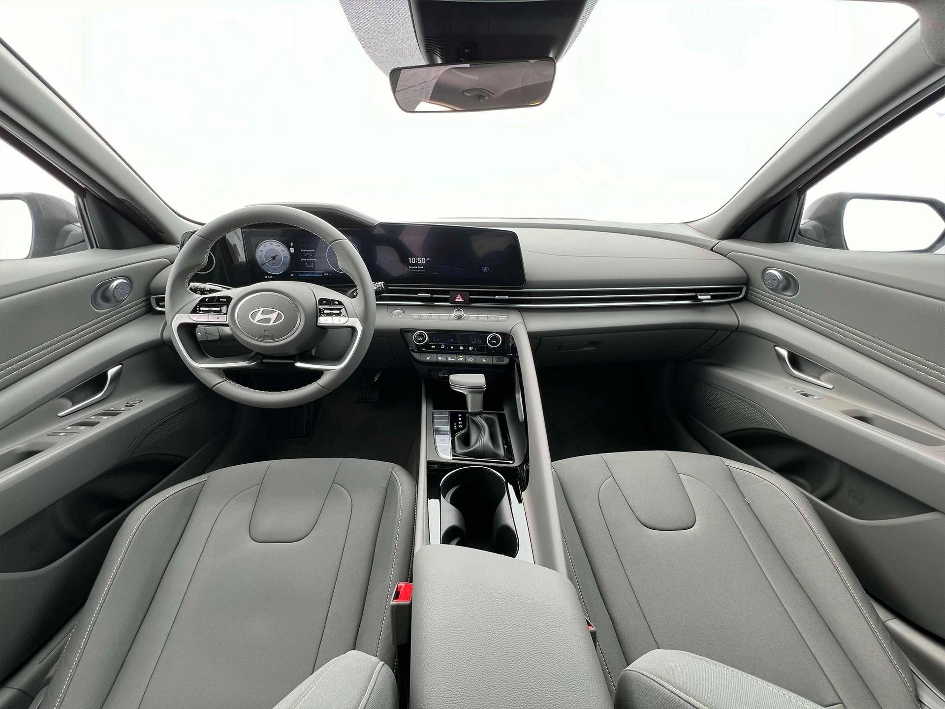 New 2024 Hyundai Elantra SEL w/ Convenience Package image 13