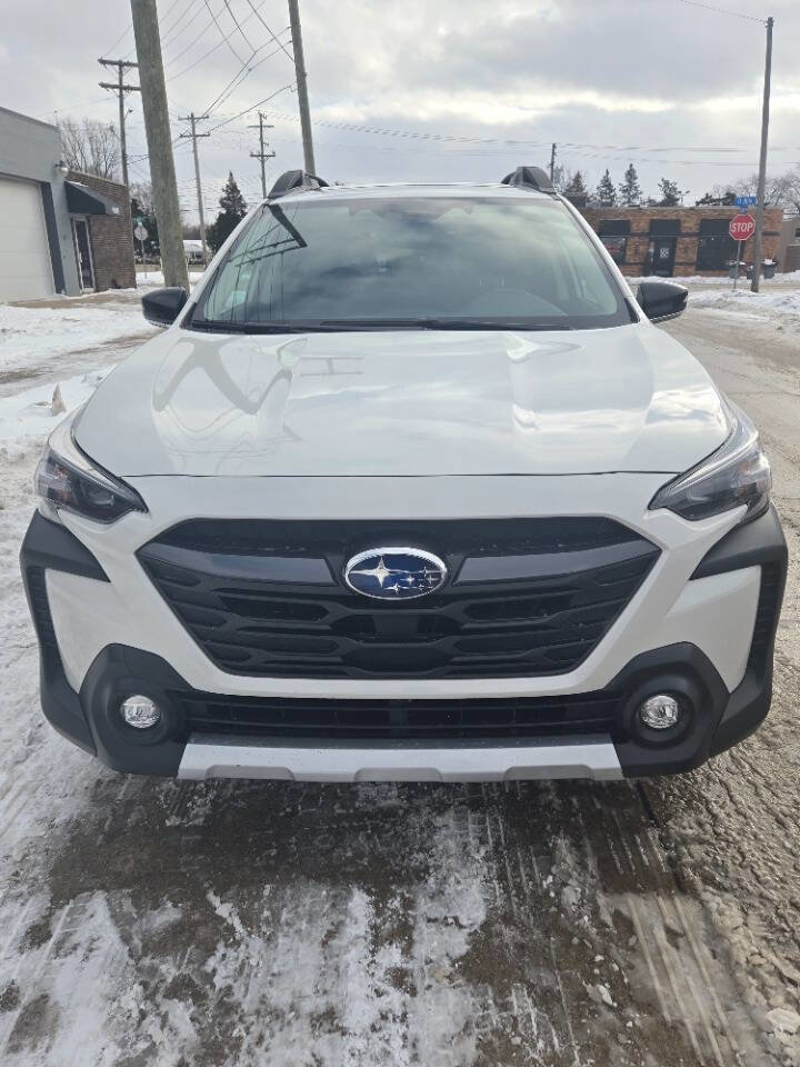 Used 2025 Subaru Outback Limited image 4