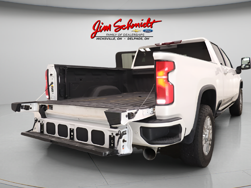 Used 2024 Chevrolet Silverado 2500 High Country w/ High Country Premium Package AWD/4WD image 35