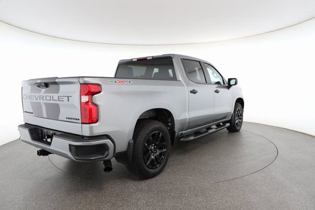 Used 2023 Chevrolet Silverado 1500 Custom w/ Rally Edition image 17