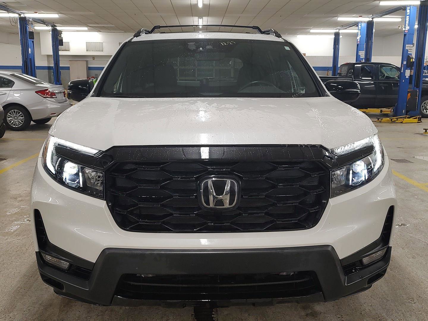 Used 2023 Honda Passport Elite image 31