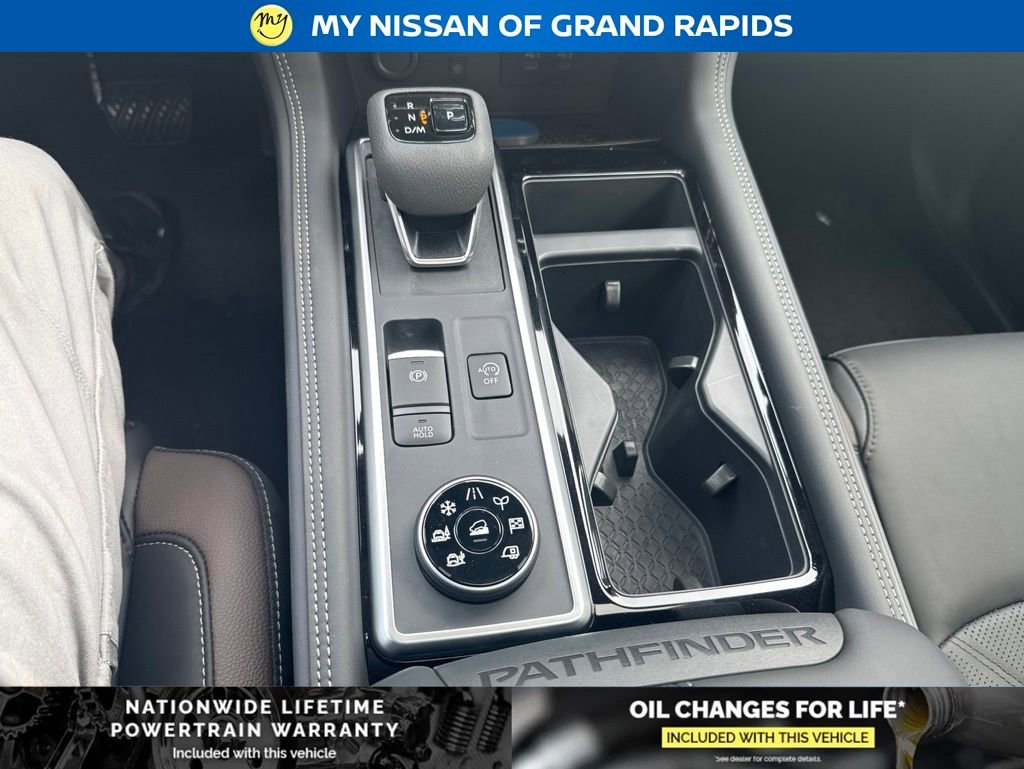 New 2026 Nissan Pathfinder Platinum AWD/4WD image 29