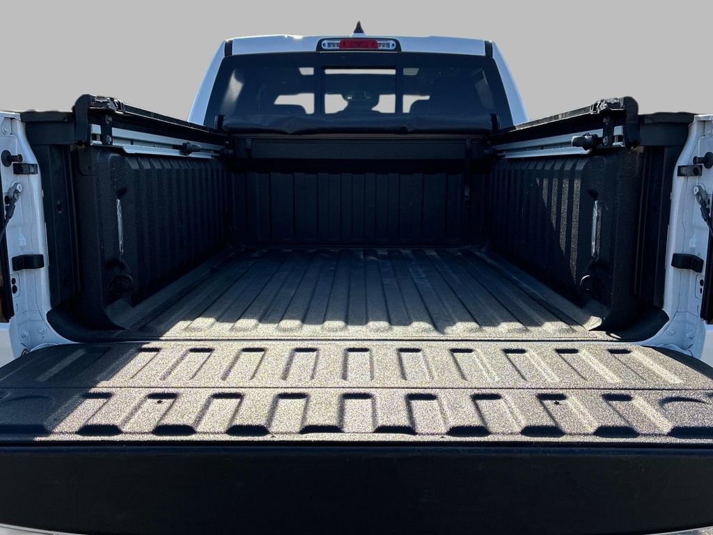 Used 2022 RAM 1500 Laramie AWD/4WD image 13