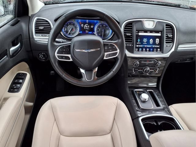 Used 2020 Chrysler 300 Touring L w/ Quick Order Package 2EF RWD image 16