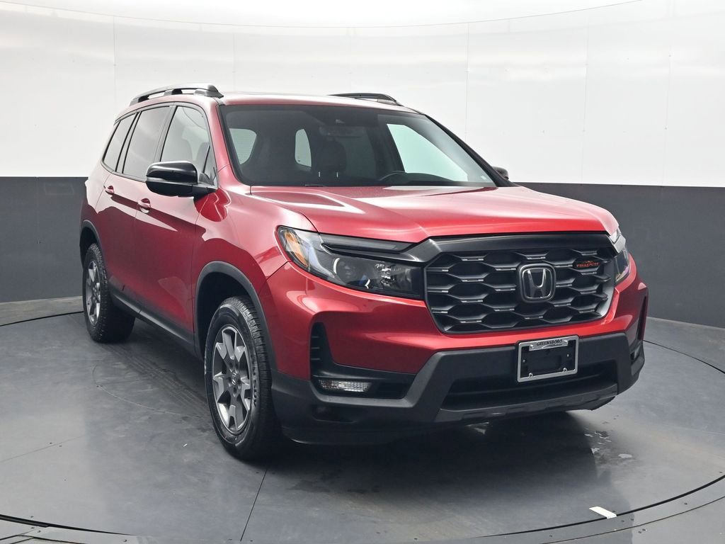 Used 2022 Honda Passport TrailSport image 2