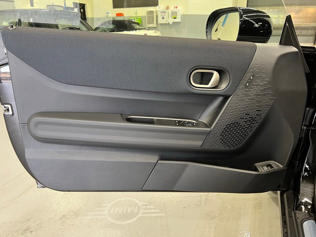 Certified 2025 MINI Cooper S image 10