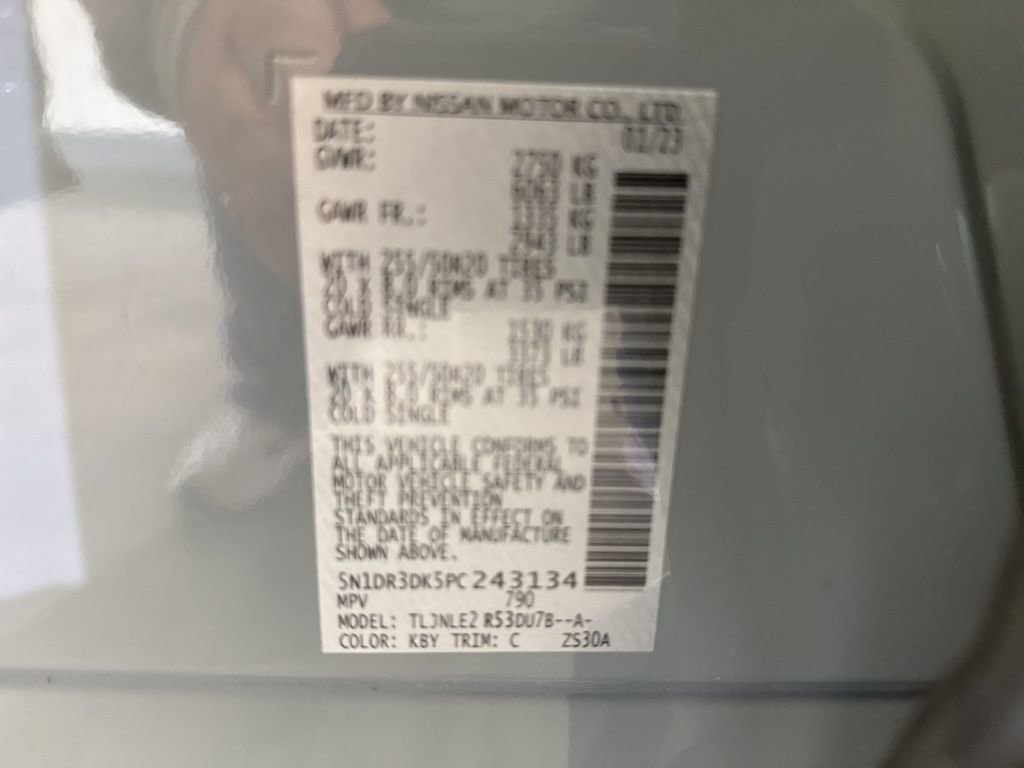 Used 2023 Nissan Pathfinder Platinum image 24