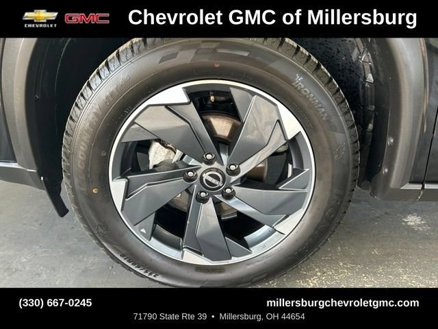 Used 2024 Nissan Rogue SV AWD/4WD image 13