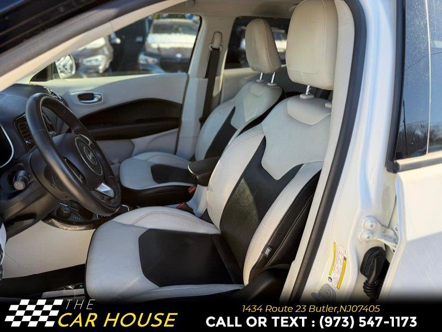 Used 2018 Jeep Compass Limited w/ Navigation Group image 14