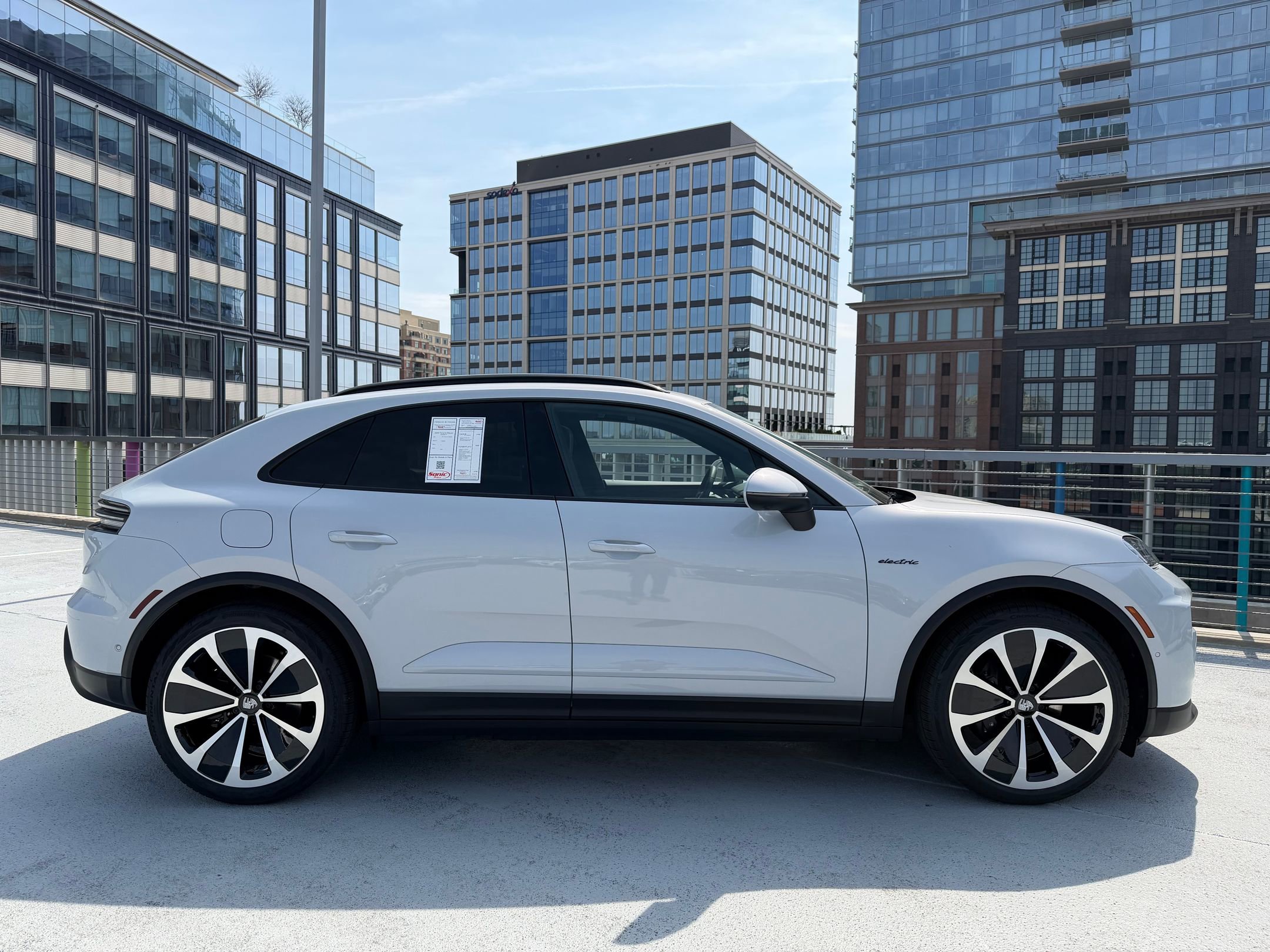 New 2026 Porsche Macan 4 Electric AWD/4WD image 8