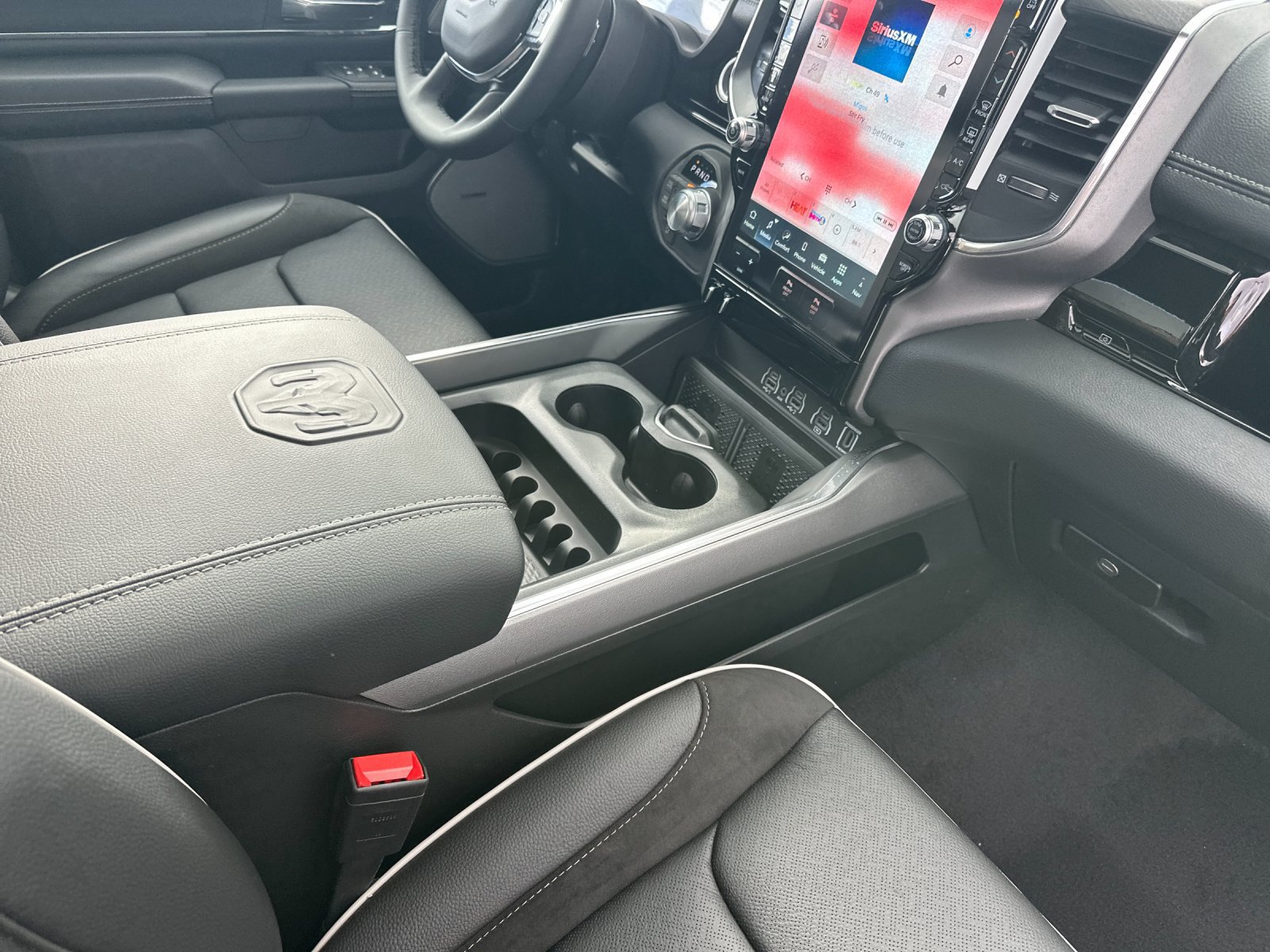 New 2026 RAM 1500 Laramie AWD/4WD image 15
