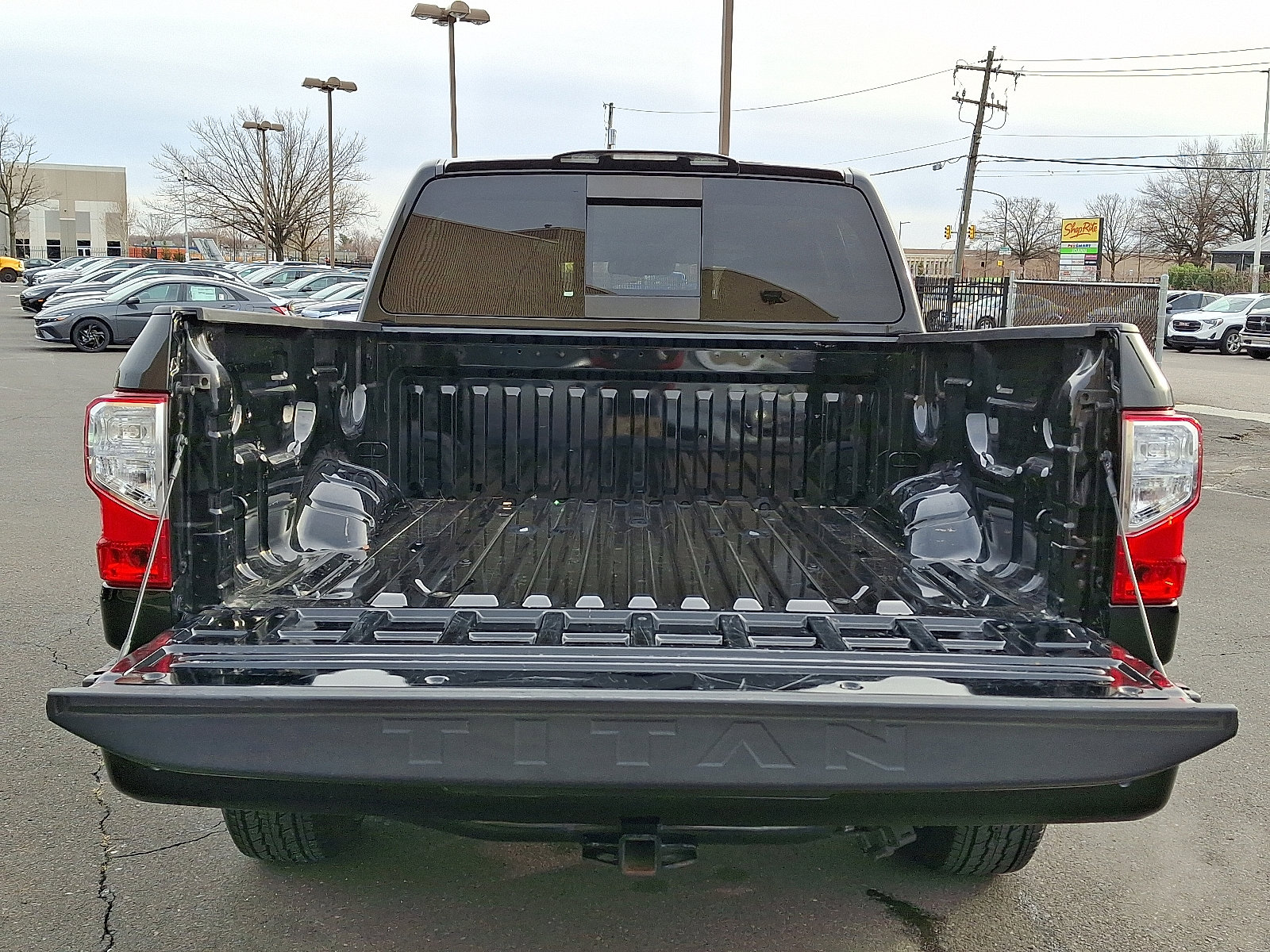 Used 2021 Nissan Titan SV w/ SV Convenience Package image 28