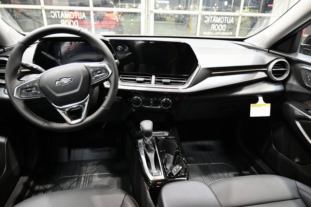 New 2026 Chevrolet Trax ACTIV w/ Sunroof Package image 12