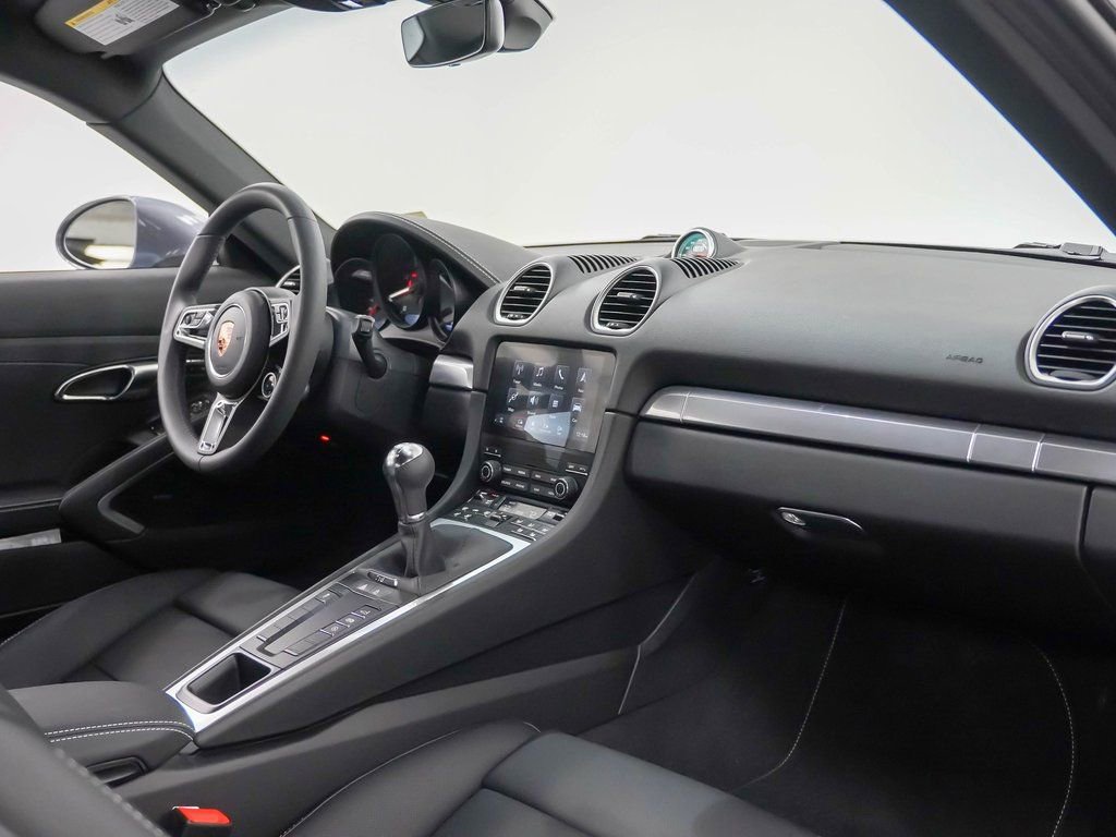 New 2025 Porsche 718 Cayman RWD image 15