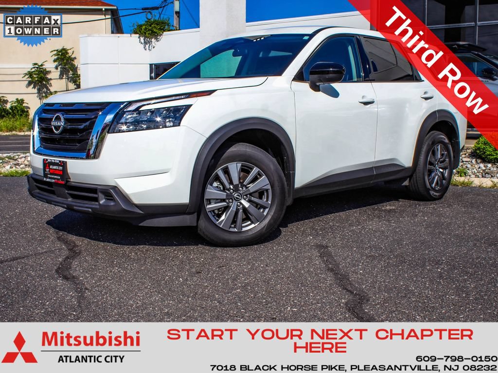 Used 2025 Nissan Pathfinder S AWD/4WD image 1