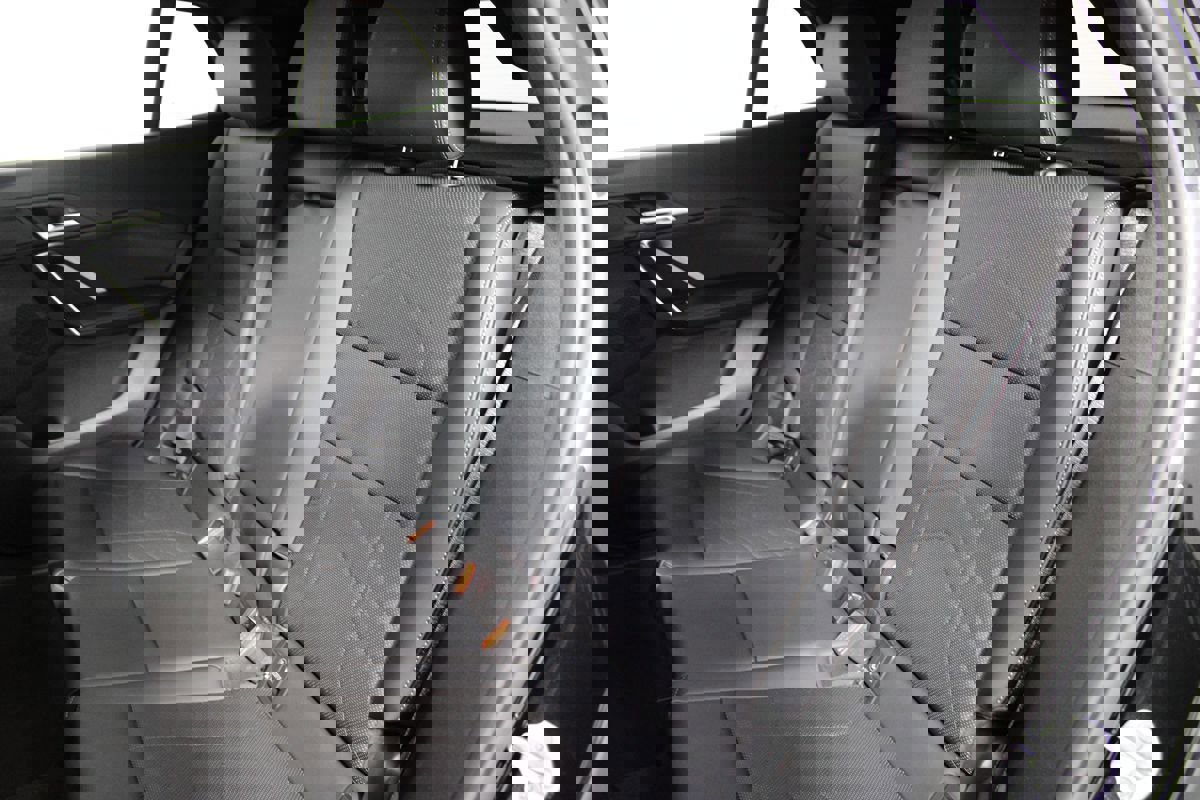 Used 2025 BMW X2 xDrive28i image 32