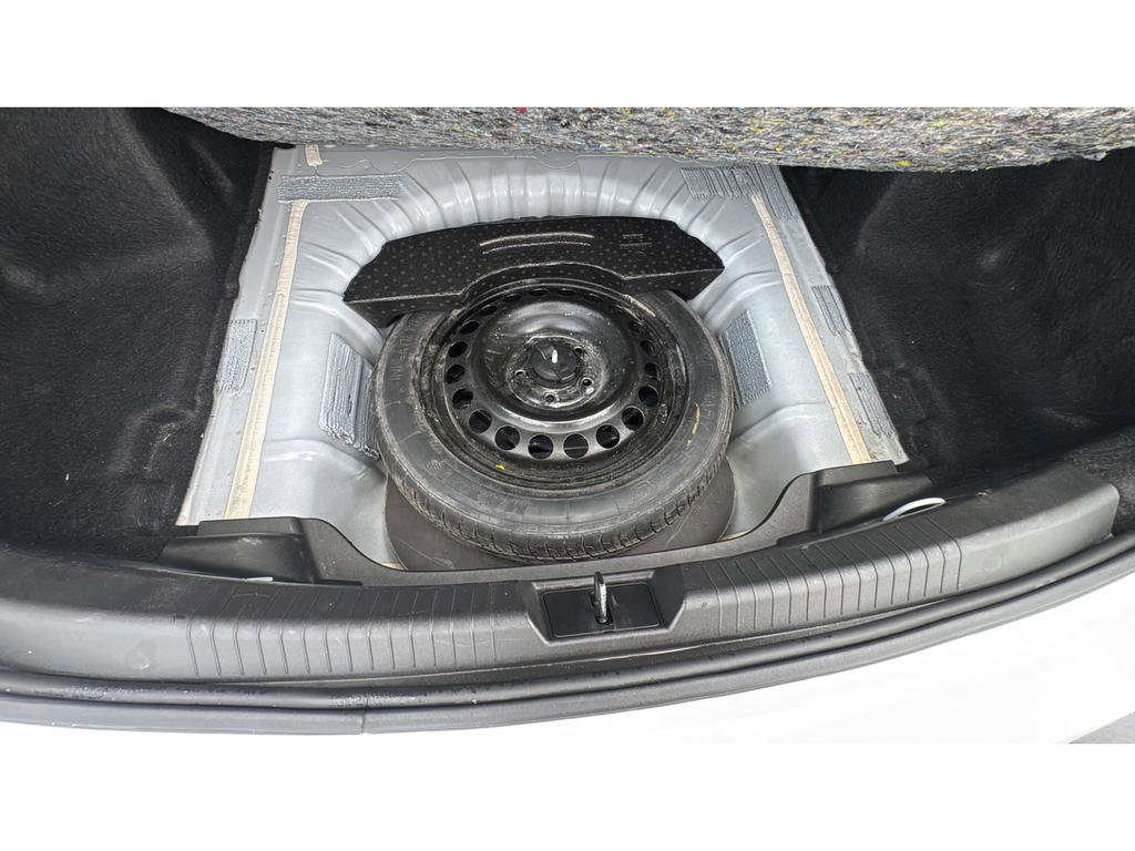 Used 2023 Chevrolet Malibu LT FWD image 22